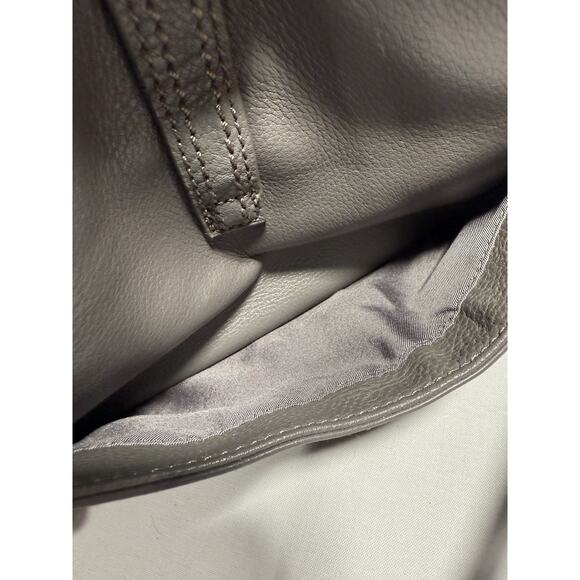 The Sak Crossbody Bag Pebble Gray Leather "Happy & Free" Soft EUC - Picture 9 of 15